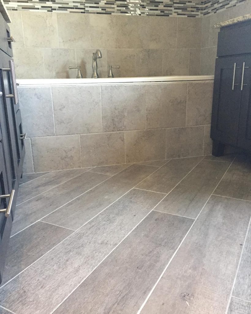 diagonal floor tiles matching tile tub